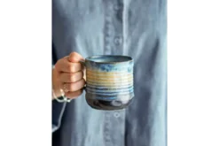 Becher-Set Avena – Reaktive Glasur mit vertikaler Struktur (4er-Set)