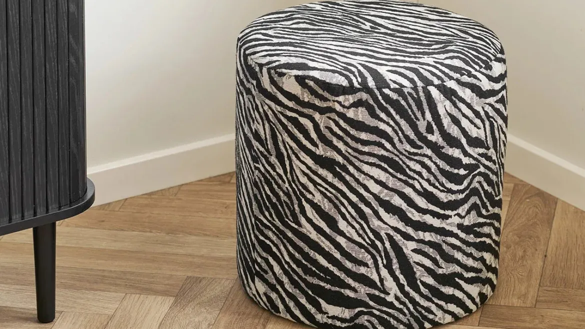 Beistellhocker Kim - in Zebraoptik