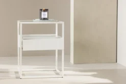 Beistelltisch Celia – in zwei Farben mit Glasplatte