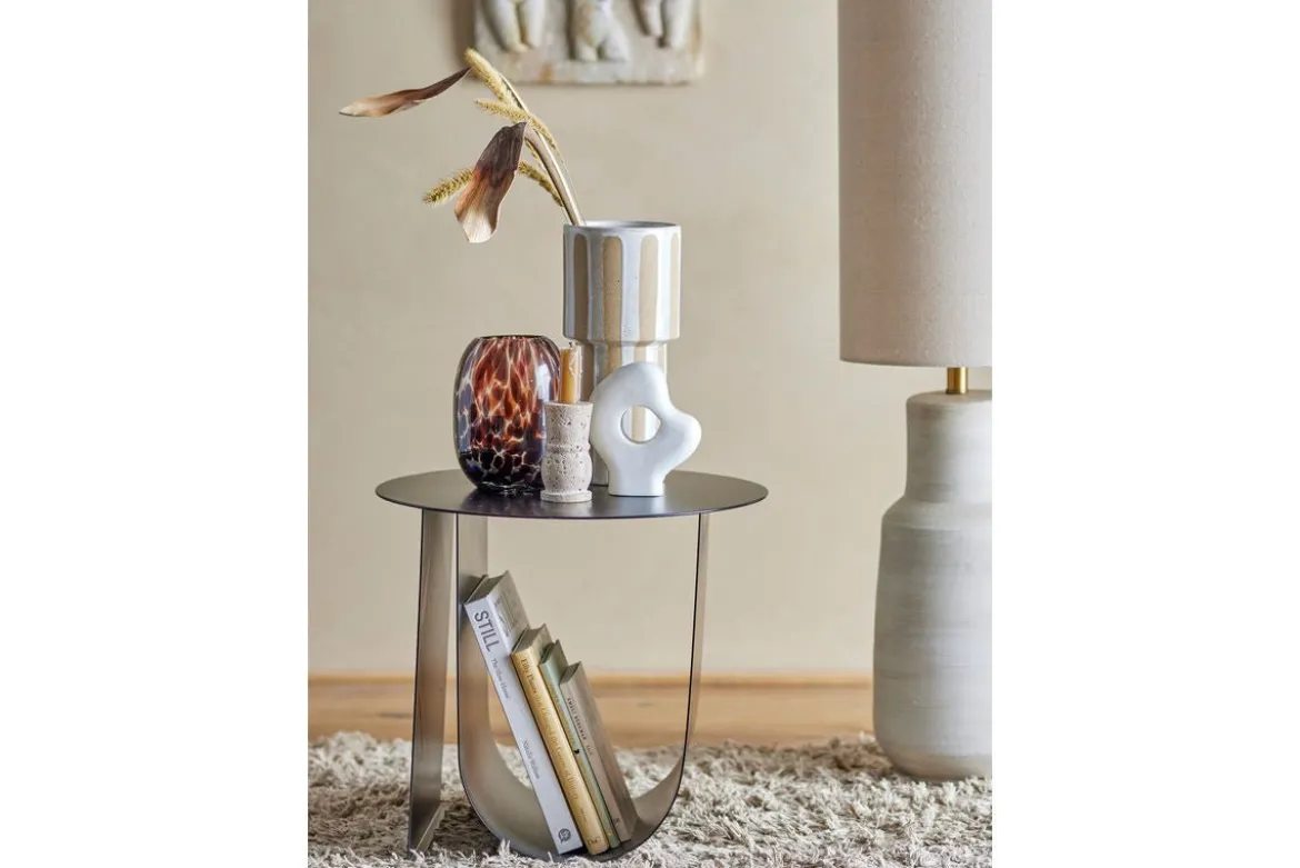 Beistelltisch Jenny – Schwarzes Metall im modernen Design