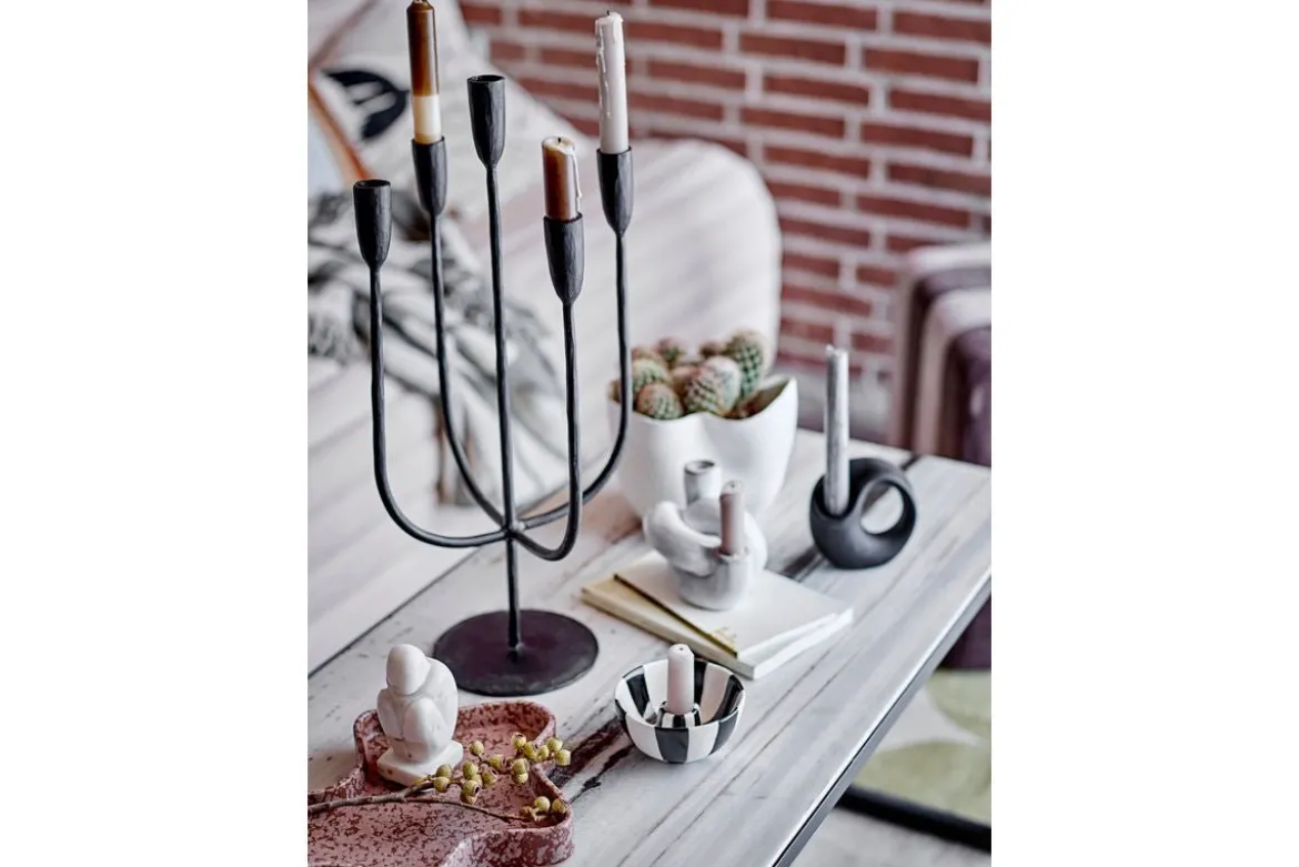 Blumentopf Ivalo – Modernes Steingutdesign in Weiß