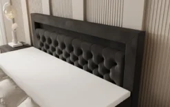 Boxspringbett Menzogna mit Schwebeoptik und LED in Samt