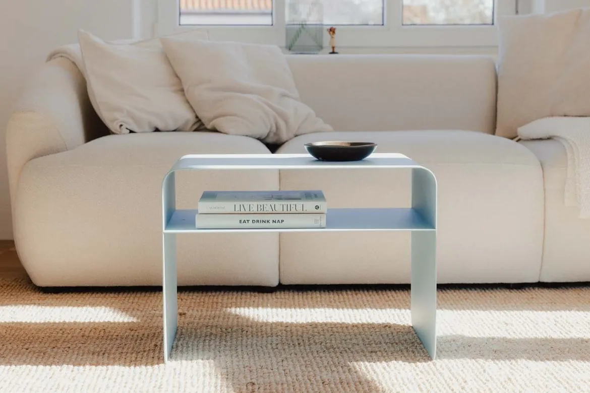 Couchtisch/Beistelltisch Cosmo – Pulverbeschichtetes Metall in modernem Design