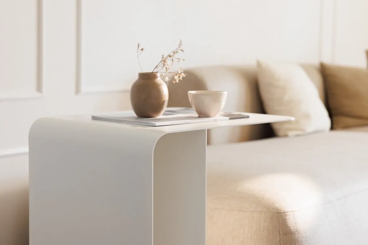 Couchtisch/Beistelltisch Cosmo – Pulverbeschichtetes Metall in modernem Design