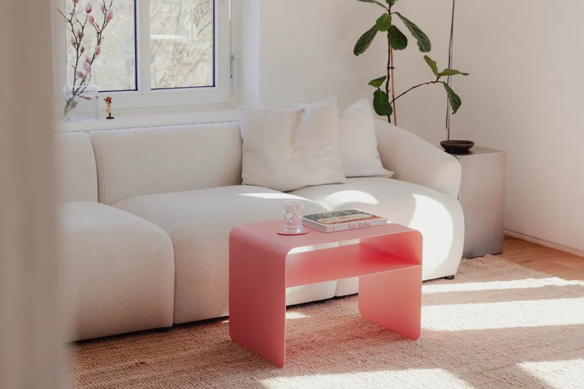Couchtisch/Beistelltisch Cosmo – Pulverbeschichtetes Metall in modernem Design