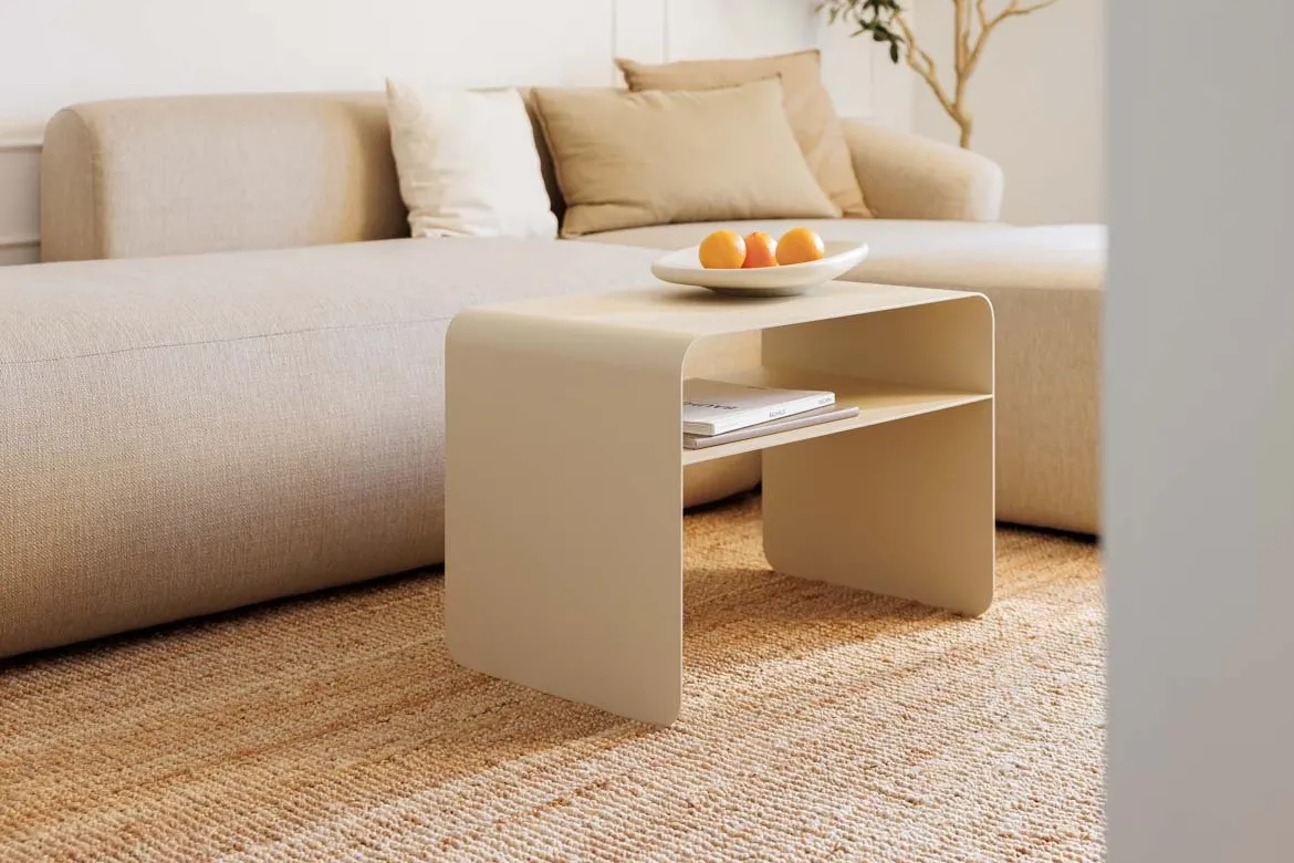 Couchtisch/Beistelltisch Cosmo – Pulverbeschichtetes Metall in modernem Design