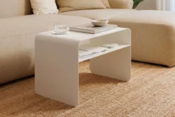 Couchtisch/Beistelltisch Cosmo – Pulverbeschichtetes Metall in modernem Design
