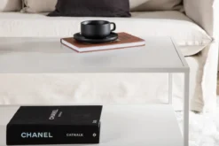 Couchtisch/Beistelltisch Nammos – in vier Farben mit drei Ablageflächen