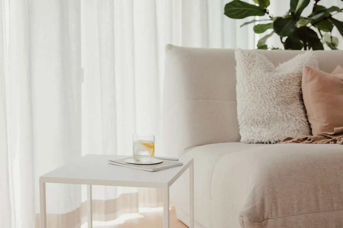 Couchtisch/Beistelltisch Soli X – Minimalistisches Design aus Stahlblech & Metall