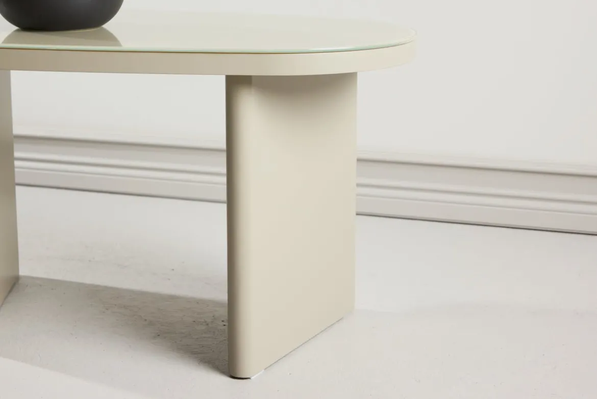 Couchtisch/Beistelltisch Sonaro – 70 × 45 cm in Beige mit Glasplatte