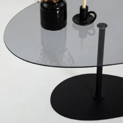 Couchtisch Dovira - mit Glasplatte und schwarzem Metallgestell
