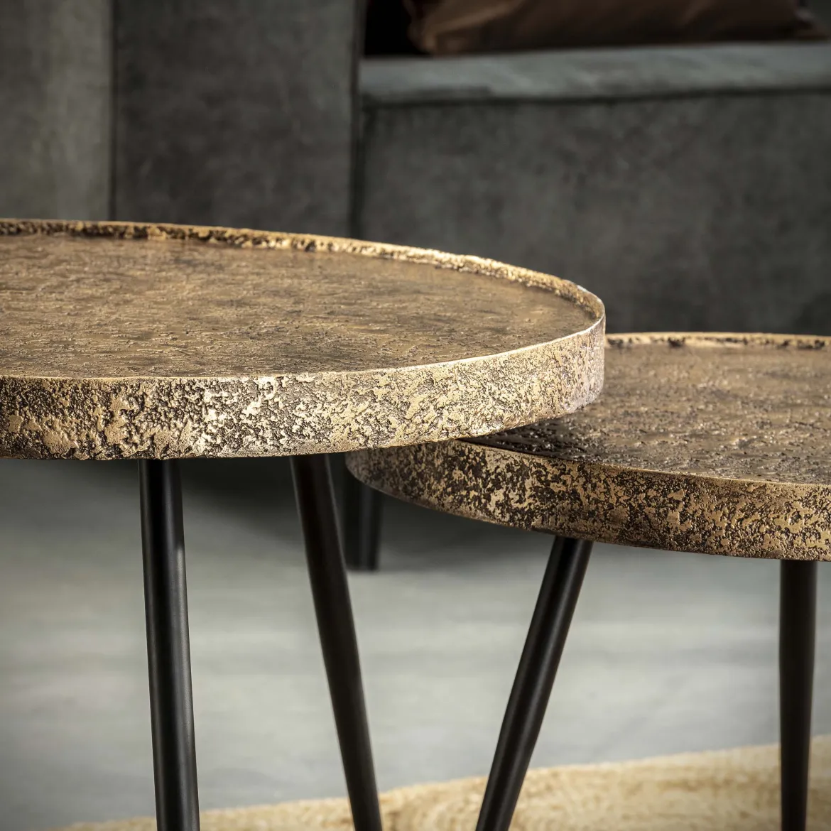 Couchtisch Kharu - 2er Set in Metallic-Antikbronze in rundem Design