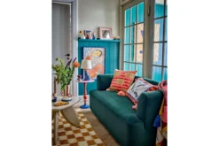 Couchtisch Lux – Skulpturales Design in Naturton