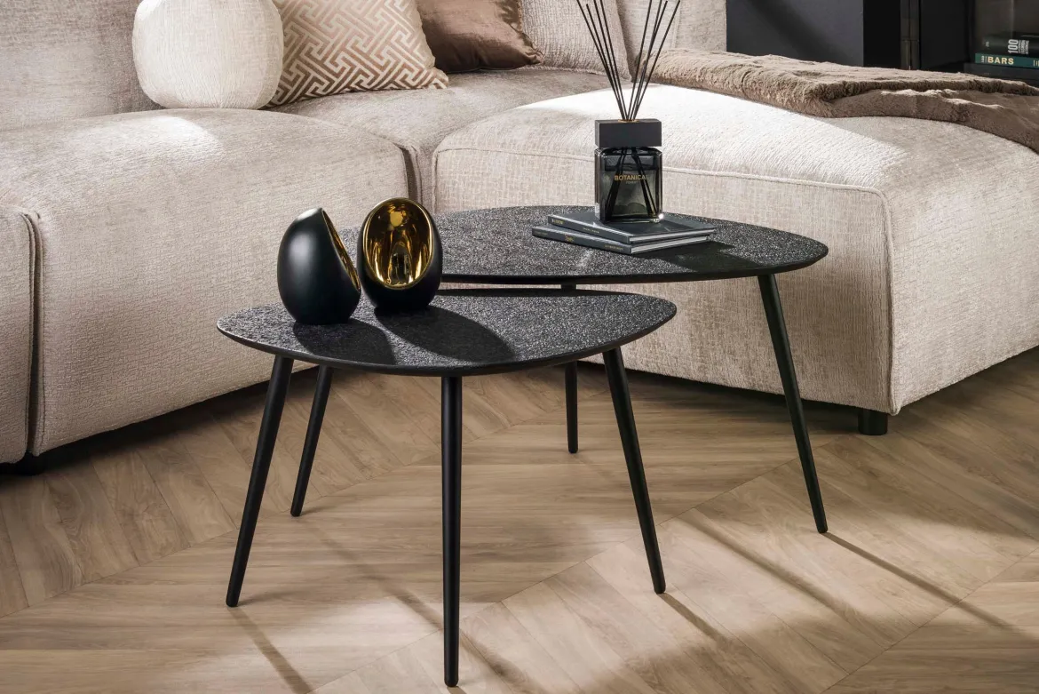 Couchtisch Zolara - 2er Set in Dreieck-Form in Metallic-Schwarz