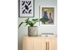 Deko-Blumentopf Arvik – Geprägtes Zementdesign in Grau