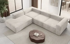 Designer Ecksofa Lesley mit langer Ottomane in Samt