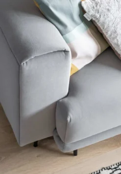 Designer 3er Sofa Diana mit Schlaffunktion und Stauraum