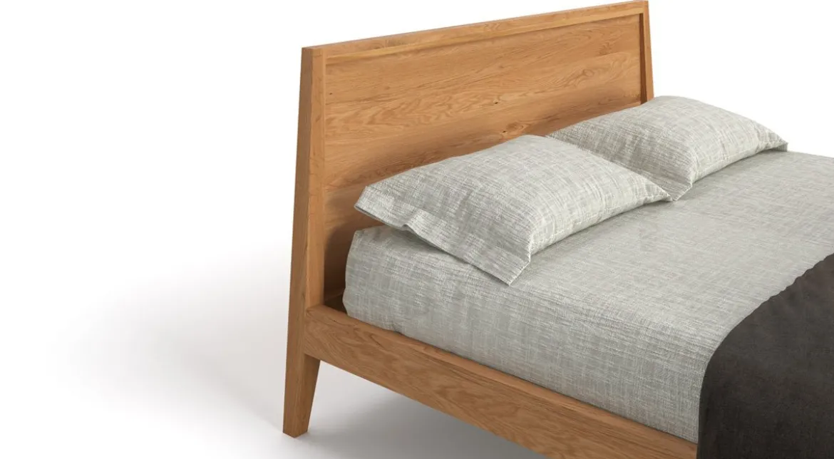 Designer Holzbett Kaja aus massiver Eiche