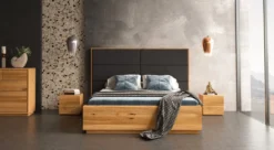 Designer Holzbett Valent aus massiver Eiche mit Stauraum