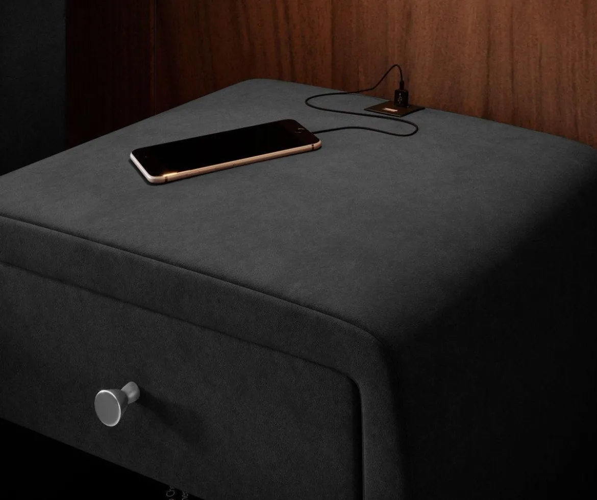 Designer Nachttisch Lilly mit USB Anschluss in Samt