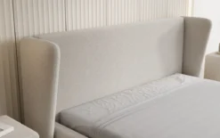 Designer Polsterbett Rosalie in Teddy Bouclé mit Stauraum