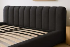Designer Polsterbett Selene Bouclé mit Stauraum