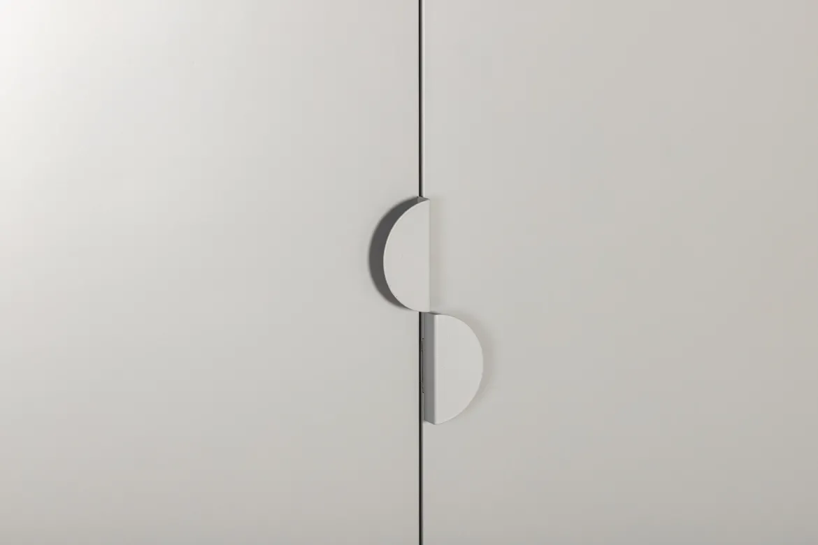 Designer Schrank Piring - in schlichtem Grau