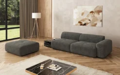 Designer Sofa Calm 3 Sitzer mit Beistellhocker und Beistelltisch in Bouclé