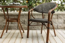 2er Set Gartenstuhl Corvo - ein braun-schwarzer Stuhl aus Aluminium mit Armlehne