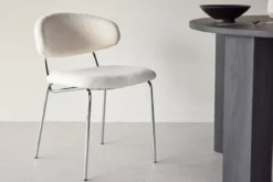 2er Set - Stuhl Seville mit Bouclé-Bezug für Wärme und Struktur