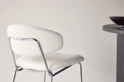 2er Set - Stuhl Seville mit Bouclé-Bezug für Wärme und Struktur