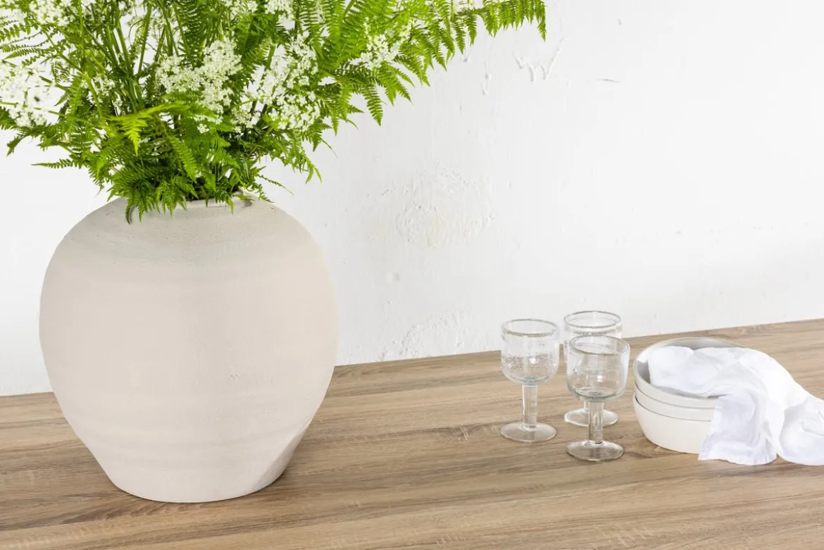 Esstisch Ahi - im rustikalen Charme mit elegantem Look