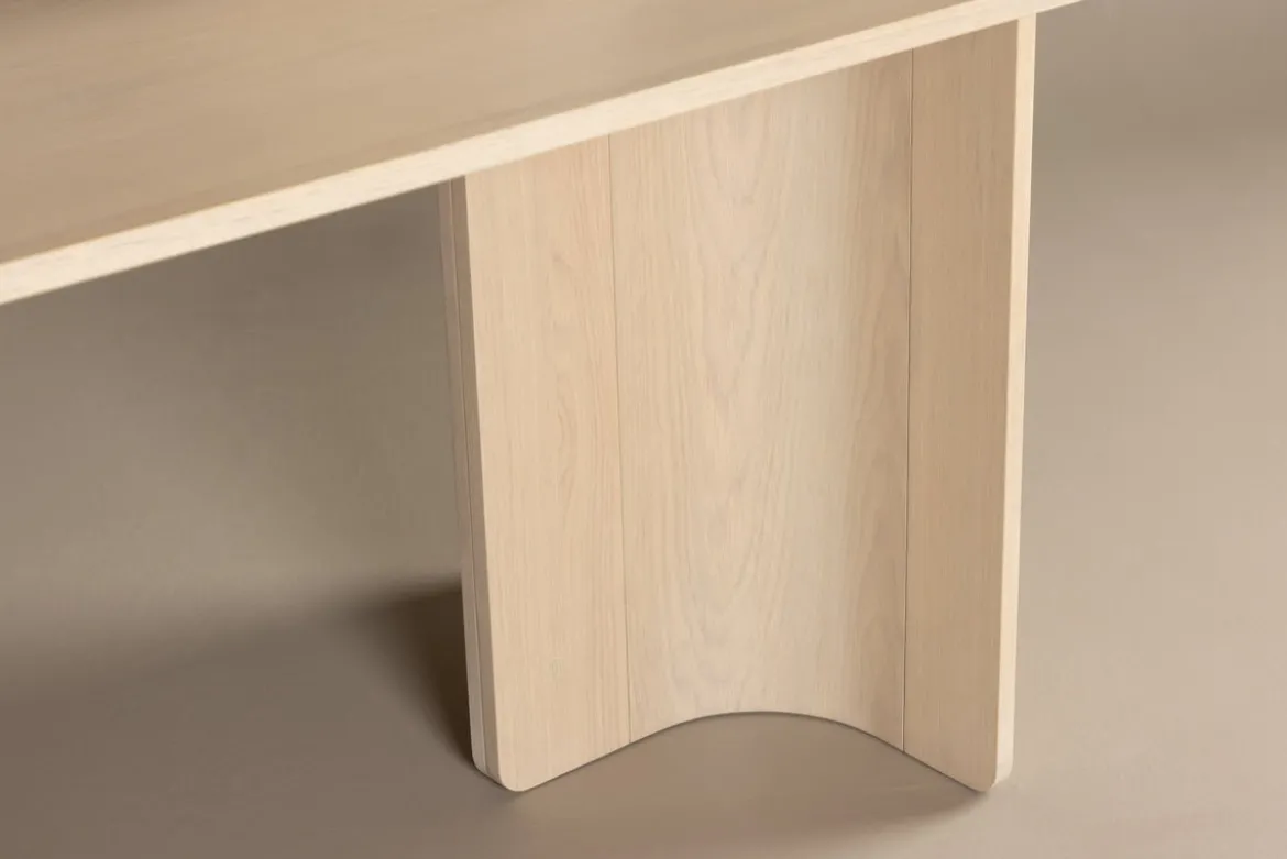 Esstisch Alura - im harmonischen Design mit eleganter Note