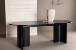 Esstisch Alura - im harmonischen Design mit eleganter Note