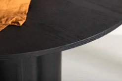 Esstisch Banksia - besticht durch sein skandinavisches Design und seine durchdachte Gestaltung