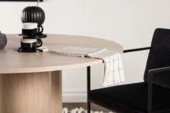 Esstisch Banksia - besticht durch sein skandinavisches Design und seine durchdachte Gestaltung