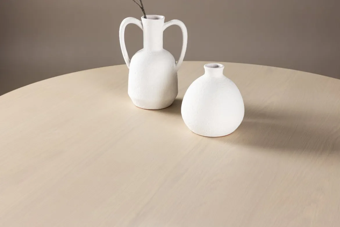 Esstisch Isola - im harmonischen Design mit eleganter Note