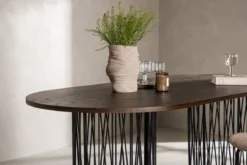 Esstisch Kalua - stilvoll und zeitlos elegant