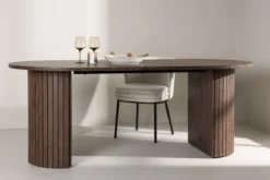 Esstisch Maple - vereint modernes Design mit langlebiger Qualität