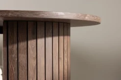 Esstisch Maple - vereint modernes Design mit langlebiger Qualität
