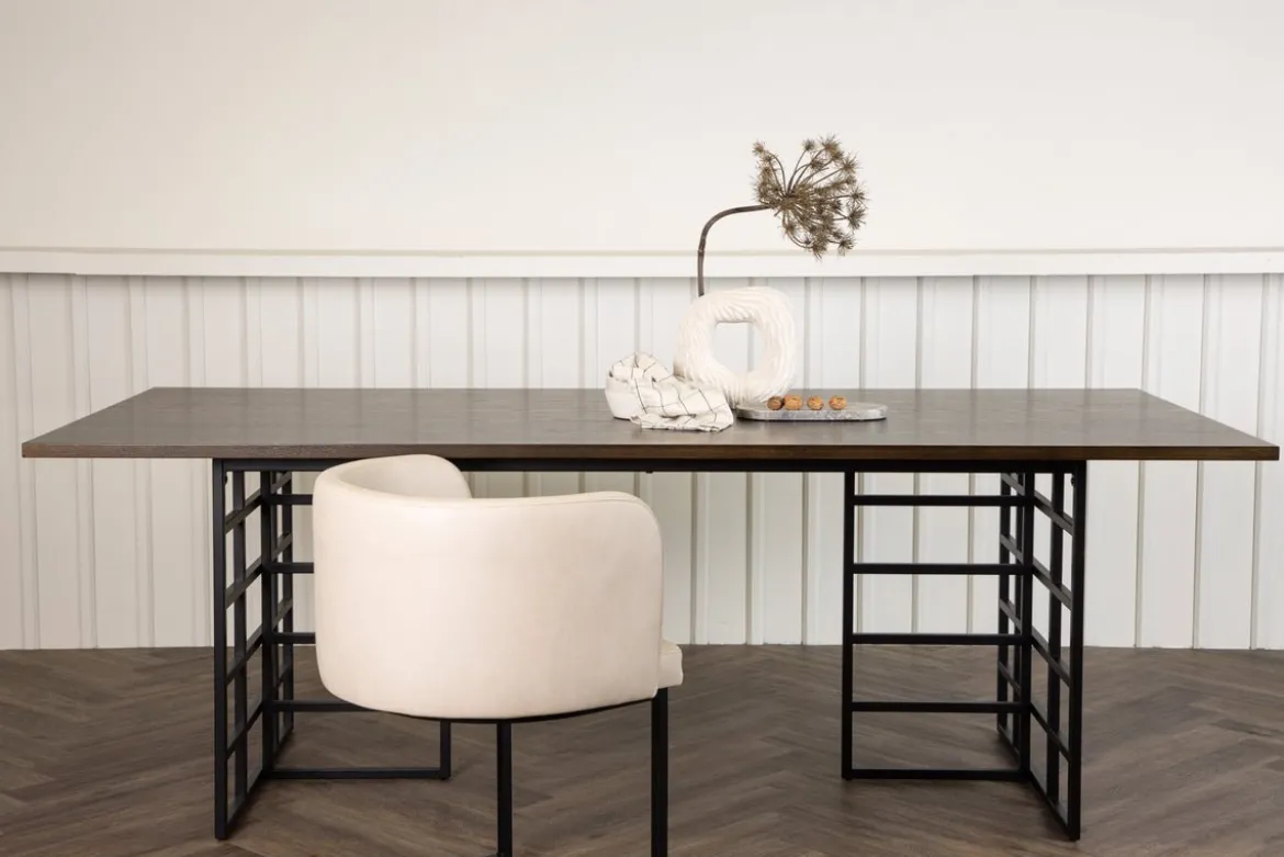 Esstisch Mareva - elegant, modern und mit natürlichem Charme