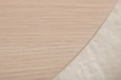 Esstisch Moani - mit robusten Gestell im gerippten Design