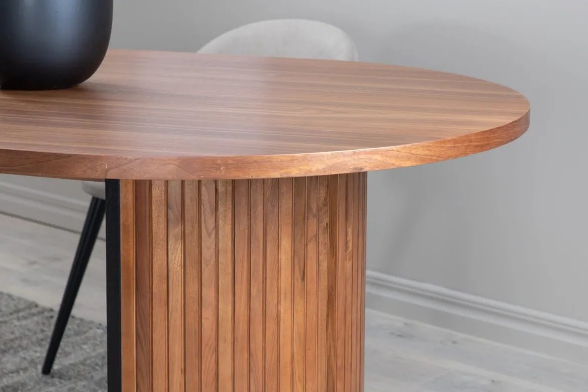 Esstisch Moani - mit robusten Gestell im gerippten Design
