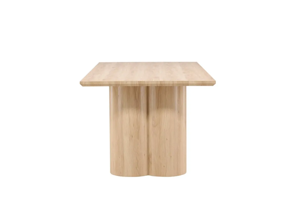Esstisch Nary - verbindet modernes Design mit zeitloser Eleganz