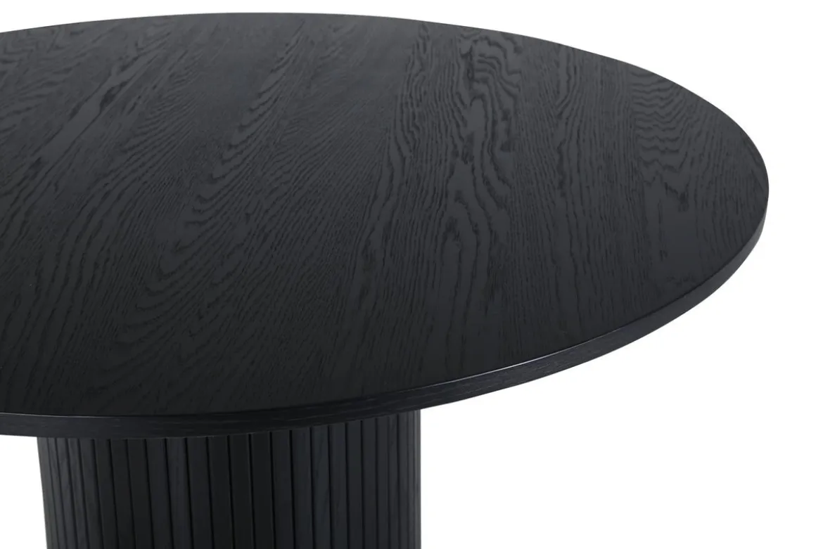 Esstisch Nuvani - mit robusten Gestell im gerippten Design
