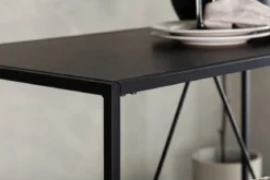 Esstisch Oliana - im minimalistischen, skandinavischen Design