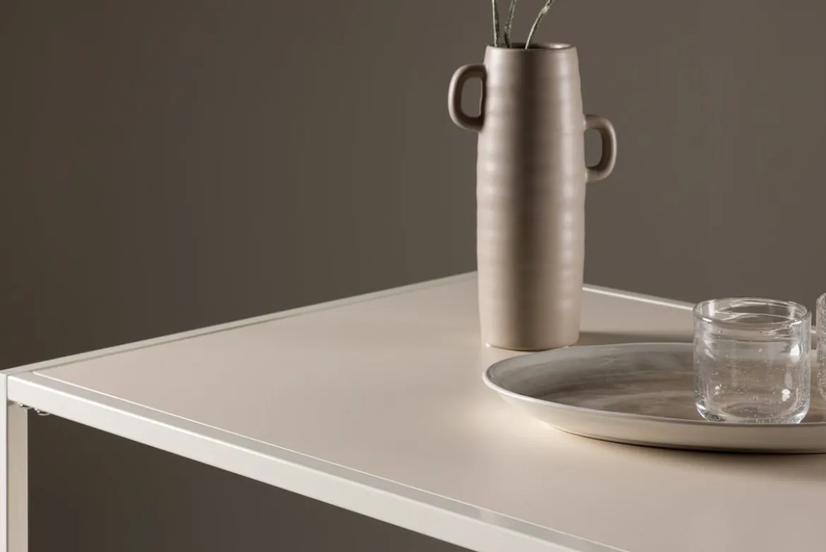 Esstisch Oliana - im minimalistischen, skandinavischen Design