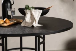 Esstisch Orana - im runden, skandinavisch inspirierten Design