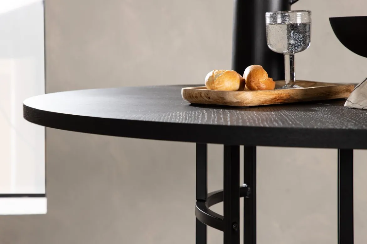 Esstisch Orana - im runden, skandinavisch inspirierten Design