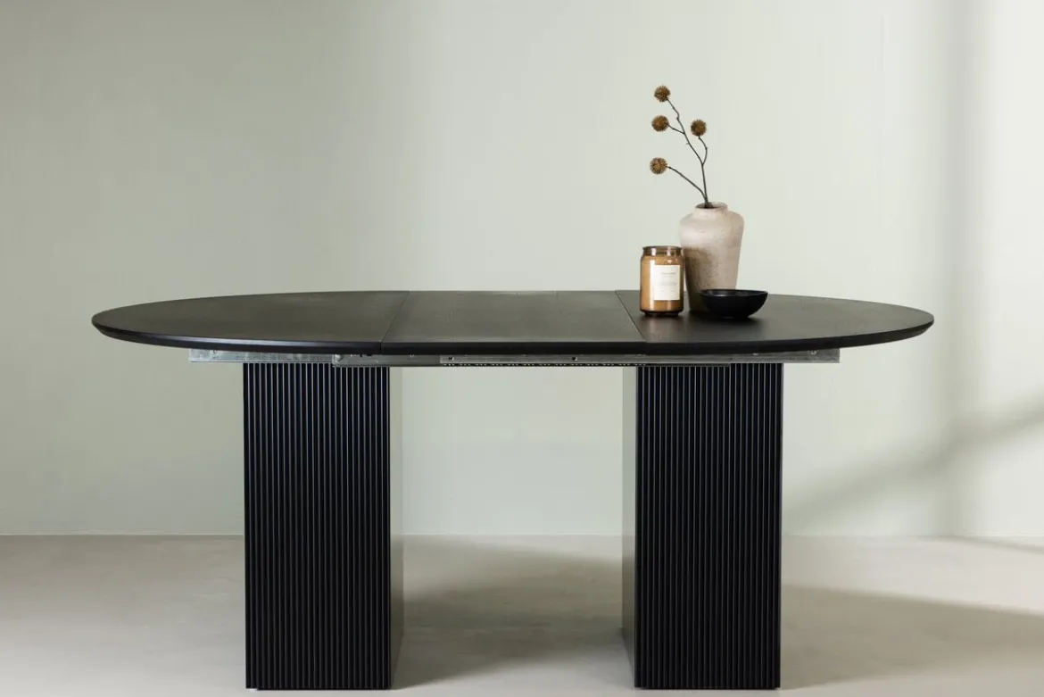 Esstisch Te Kaha - in eleganter, zeitloser Optik